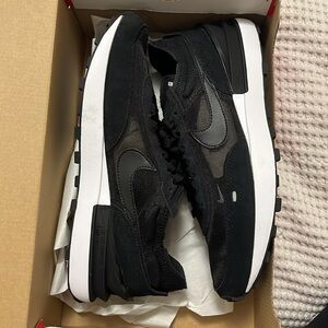 NEVER WORN Nike Waffle One Black